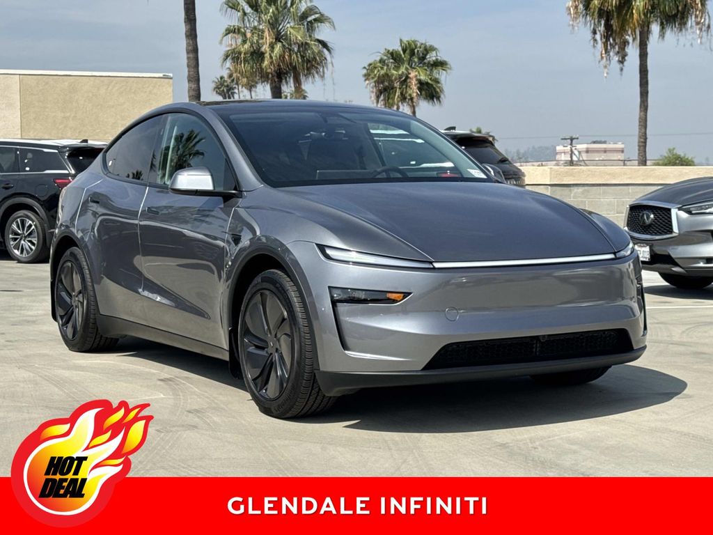 2026 Tesla Model Y Long Range RWD