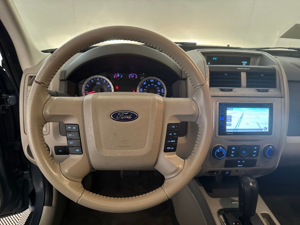 2012 Ford Escape XLT photo 4