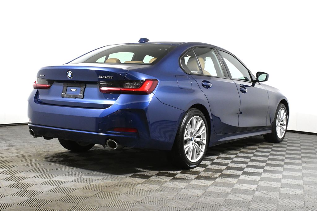 Thumbnail: 2023 BMW 3 Series - 7
