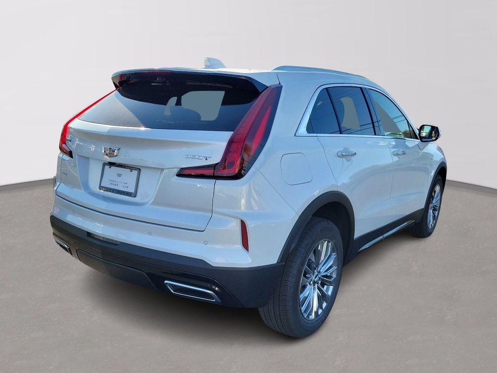 2025 Cadillac XT4 Premium Luxury 4