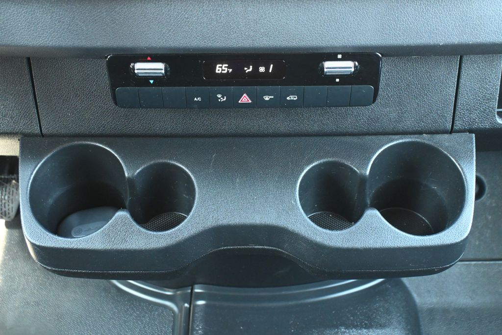 Thumbnail: 2023 Mercedes-Benz Sprinter - 12