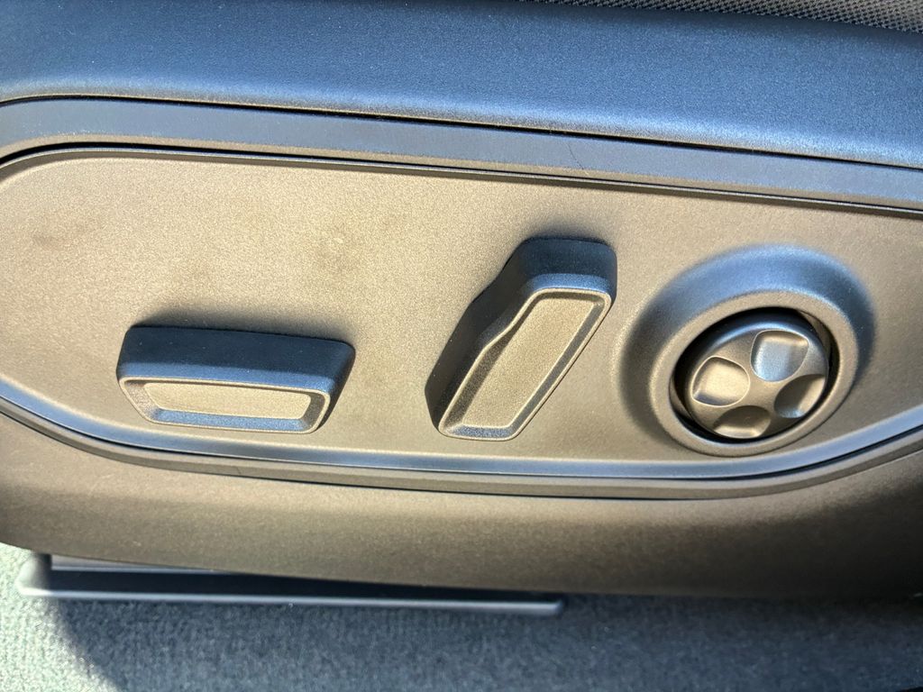 New Car 2025 Jeep Grand Cherokee  Laredo X For Sale Under $35,000 In Austin, Texas