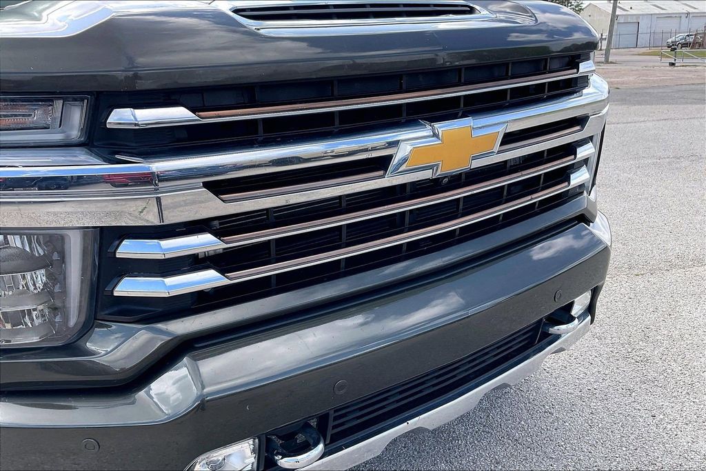 Used 2023 Chevrolet Silverado 3500HD High Country 4D Crew Cab