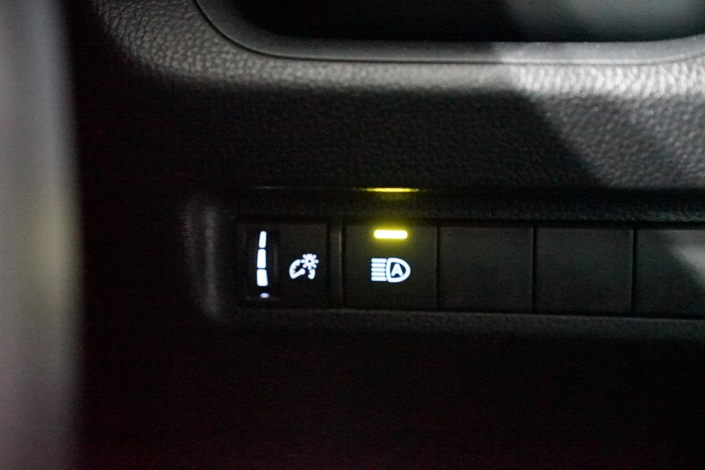 Thumbnail: 2025 Toyota RAV4 - 24