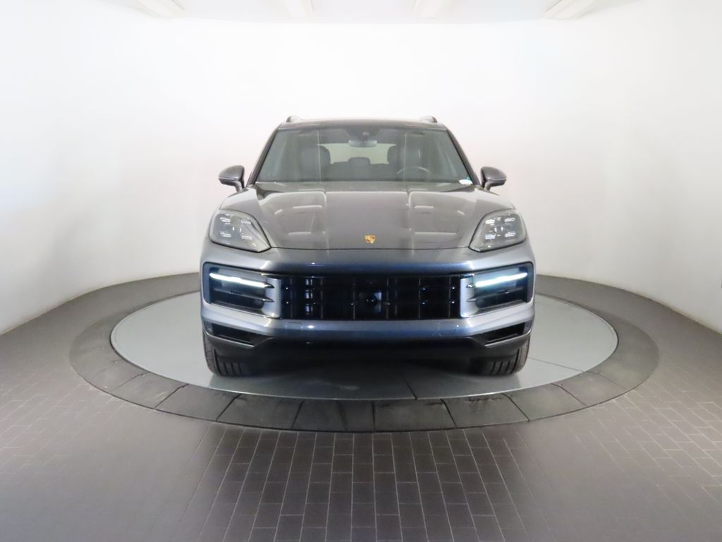 Thumbnail: 2025 Porsche Cayenne - 10