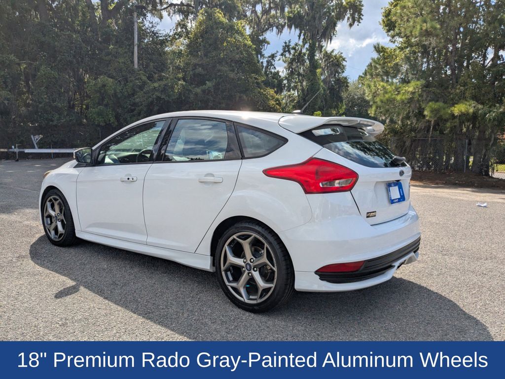 2018 Ford Focus ST 