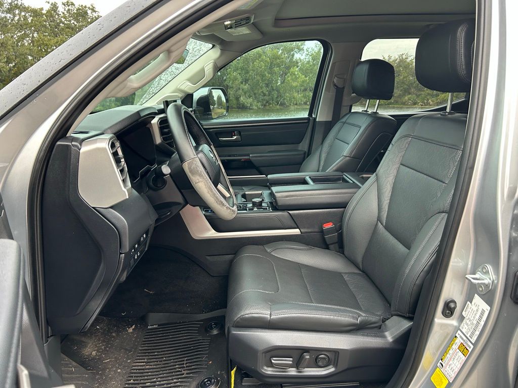 Thumbnail: 2024 Toyota Tundra - 13