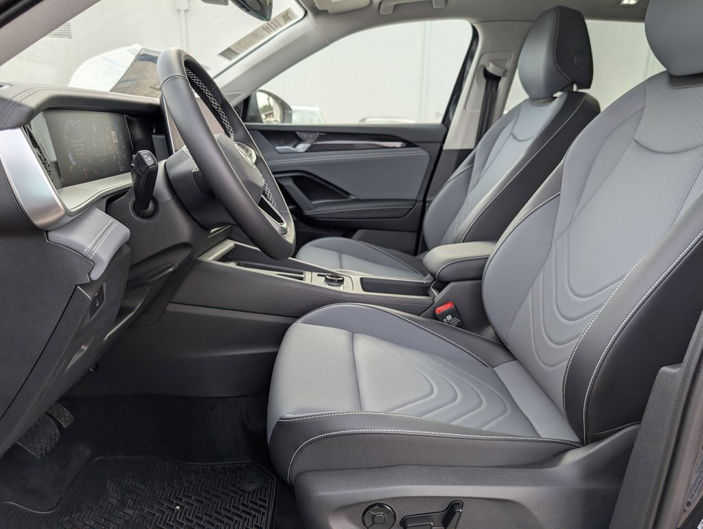 2026 Volkswagen Tiguan 2.0T SE Black at DeMontrond Auto Country