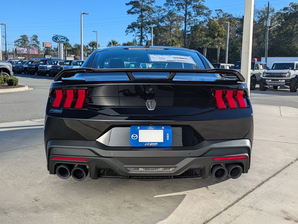 2026 Ford Mustang Dark Horse