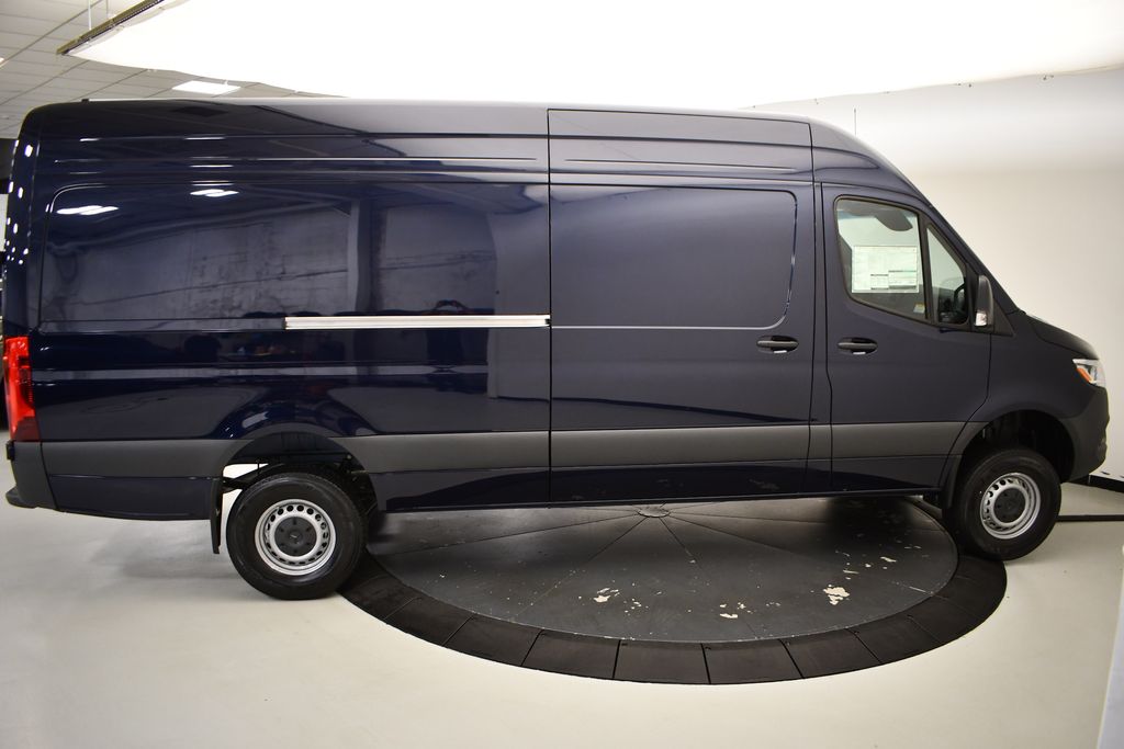 2024 Mercedes-Benz Sprinter 2500 6