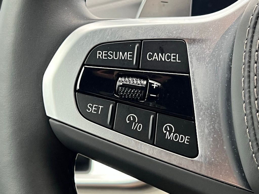 Thumbnail: 2025 BMW X7 - 20