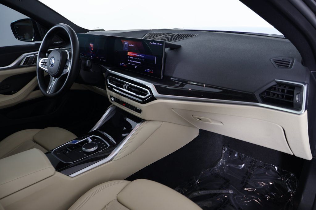 Thumbnail: 2023 BMW i4 - 9