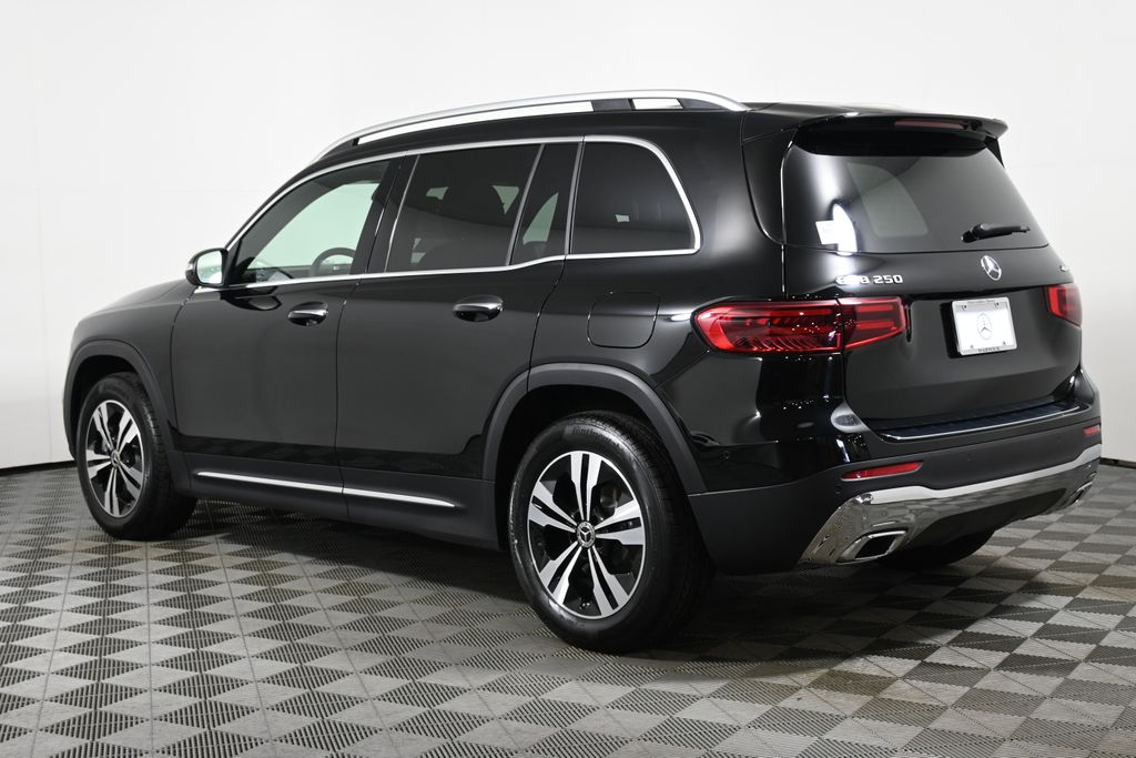 Thumbnail: 2026 Mercedes-Benz GLB - 5