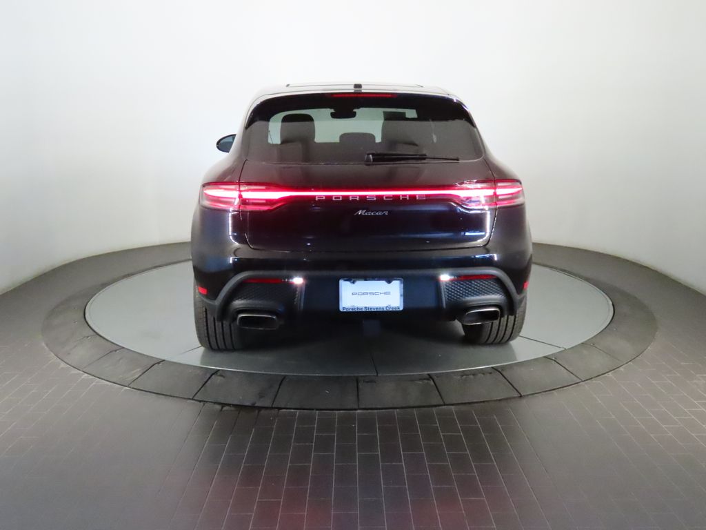 Thumbnail: 2026 Porsche Macan - 6