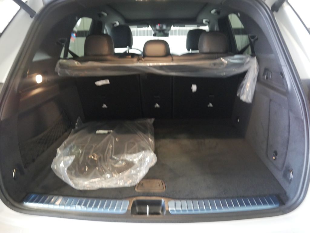 Thumbnail: 2026 Mercedes-Benz GLE - 20