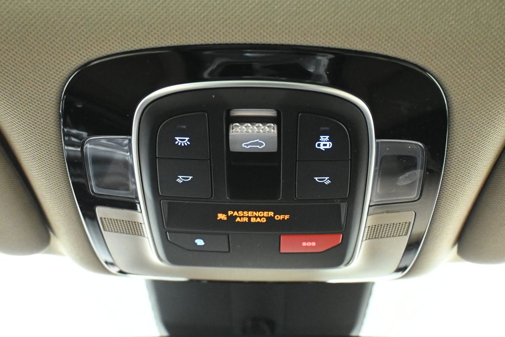 Thumbnail: 2022 Hyundai Santa Fe - 20