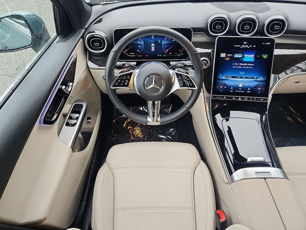 Thumbnail: 2025 Mercedes-Benz GLC - 11