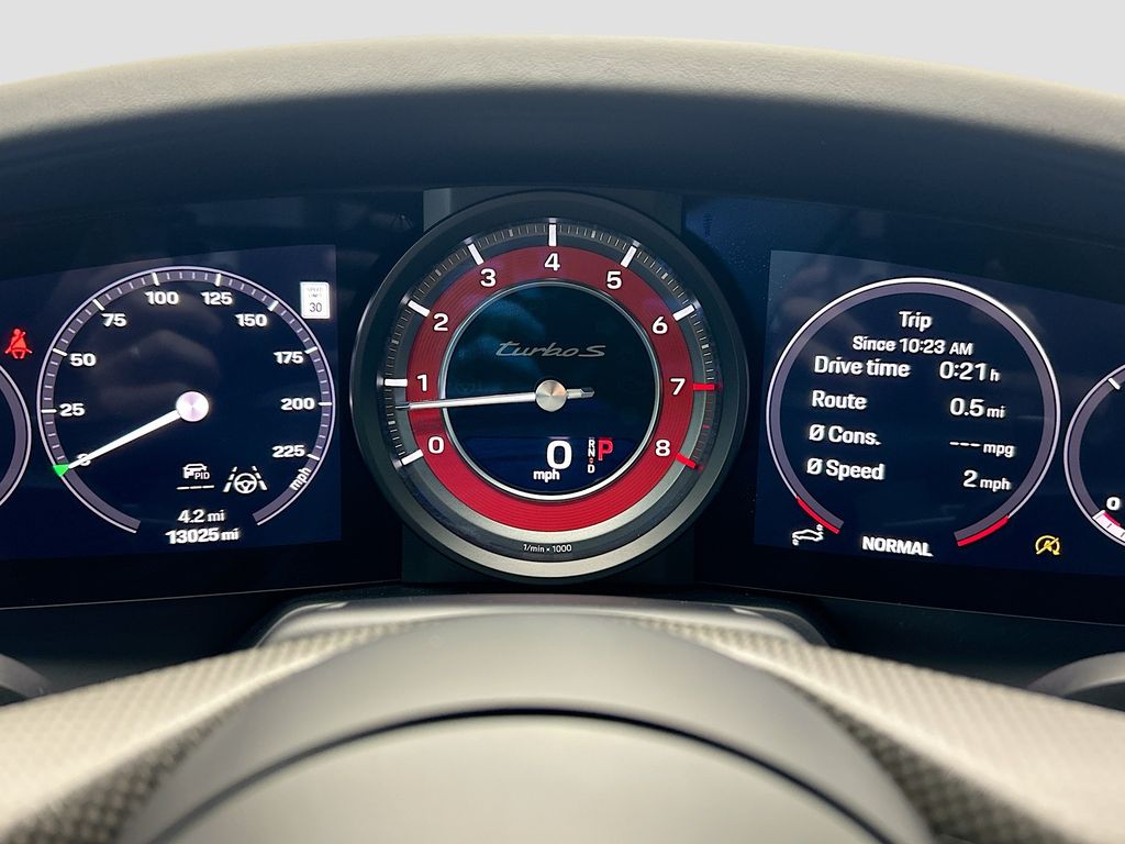 Thumbnail: 2022 Porsche 911 - 31