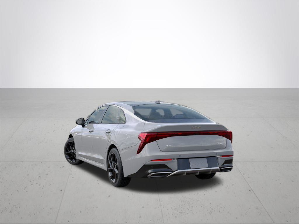 2026 Kia K5 GT-Line photo 4