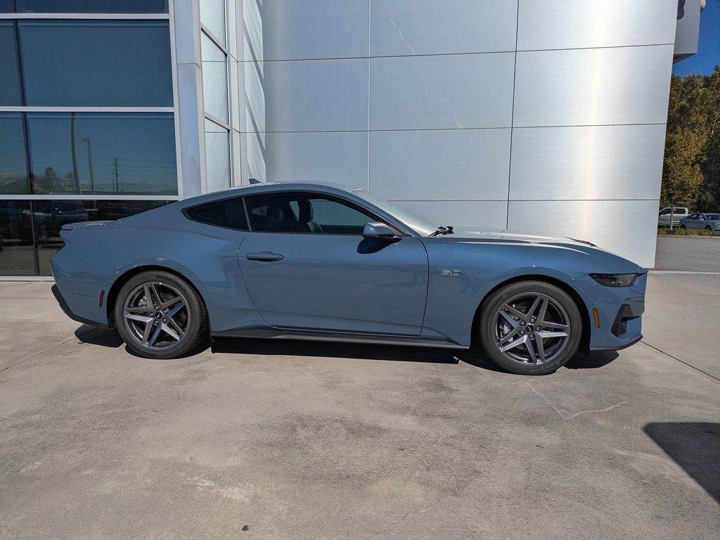 2025 Ford Mustang GT Premium Fastback