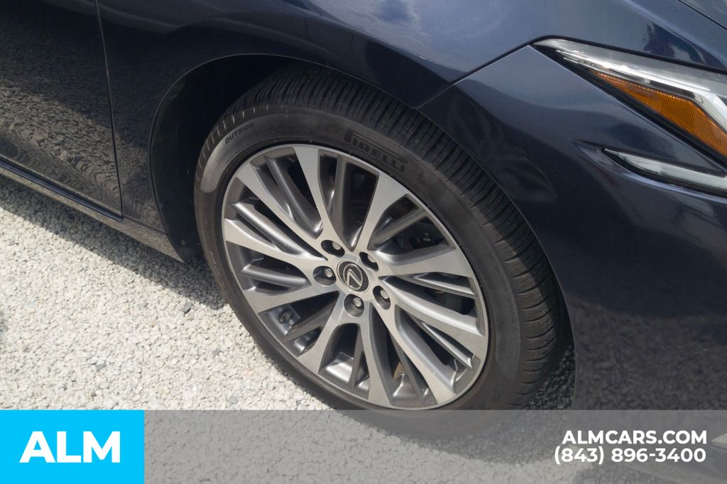 Used 2020 Blue Lexus 350 image 11