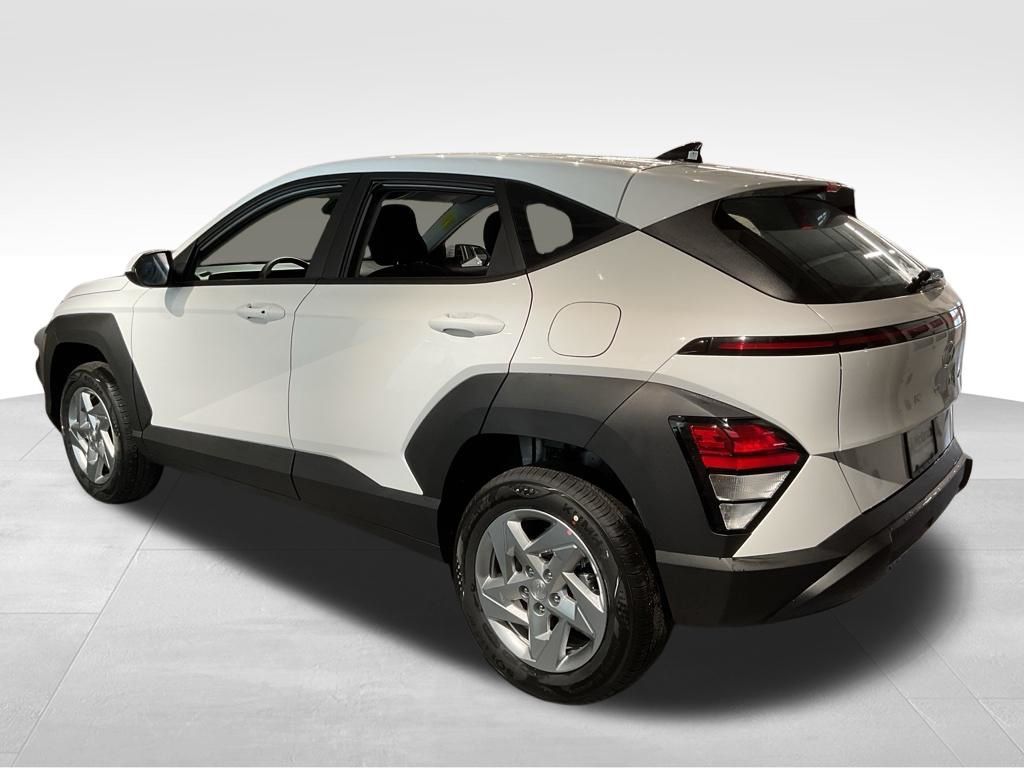 New 2026 White Hyundai SE image 6