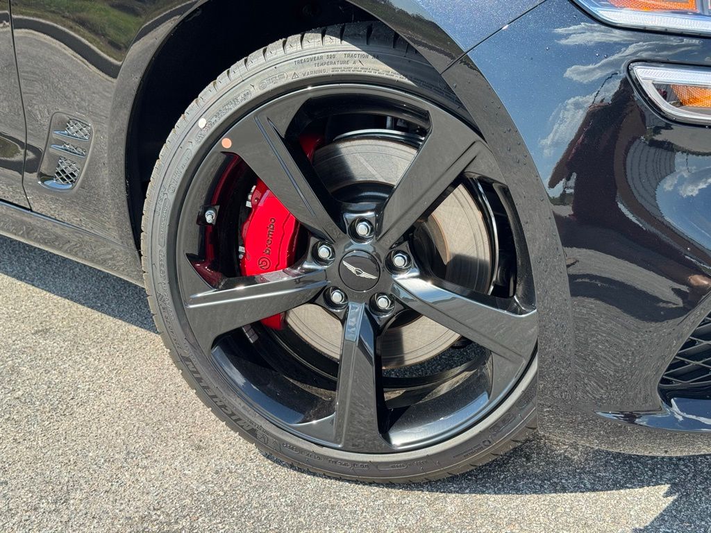 View vehicle photo 6