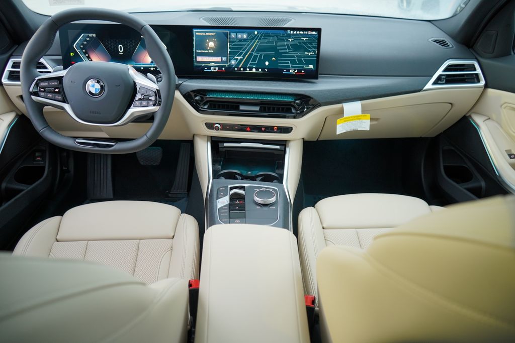 Thumbnail: 2025 BMW 3 Series - 13