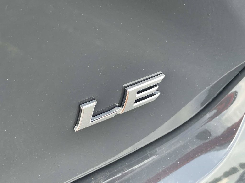 New 2026  Toyota LE image 9