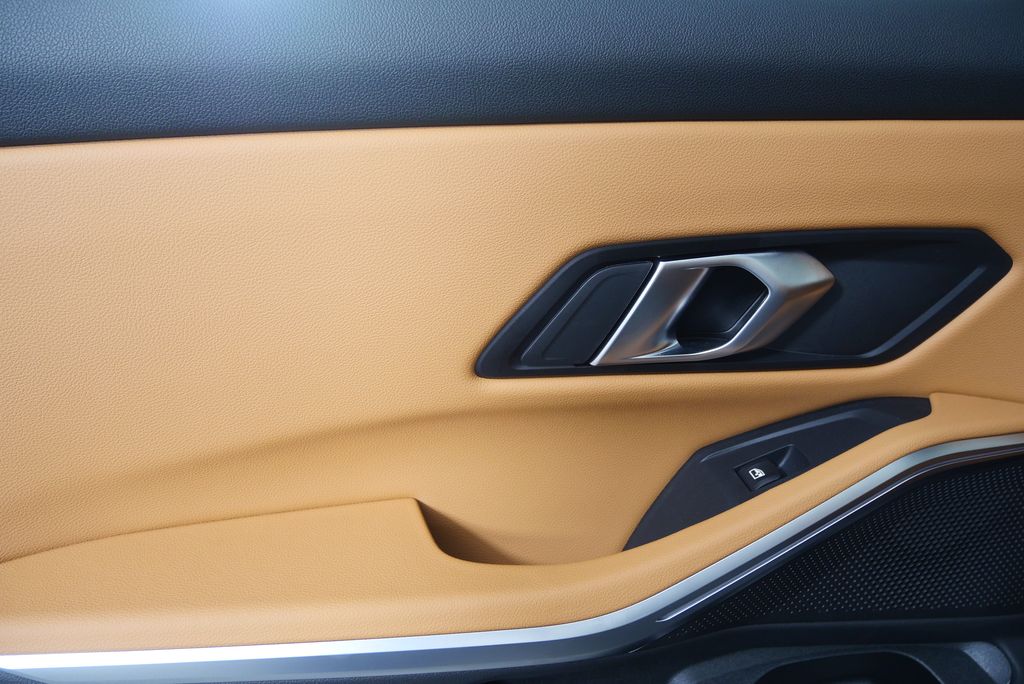 Thumbnail: 2024 BMW 3 Series - 14