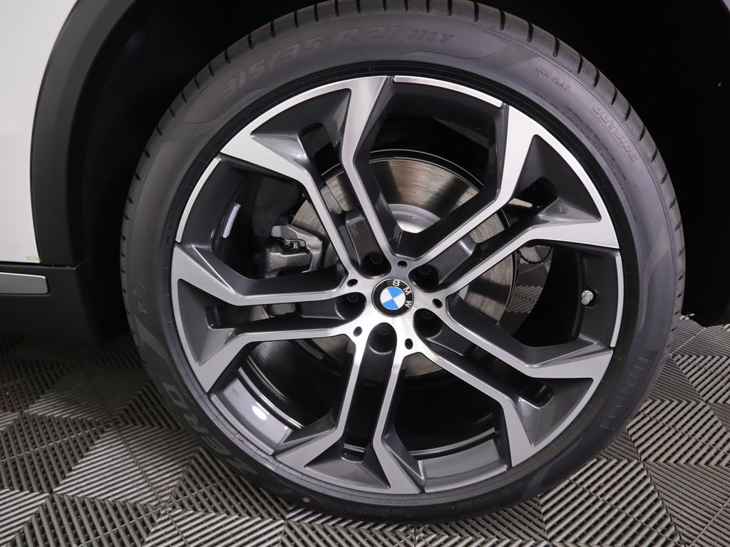 Thumbnail: 2026 BMW X5 - 32