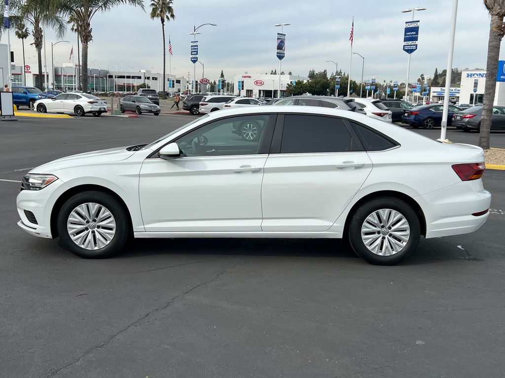 Thumbnail: 2019 Volkswagen Jetta - 7