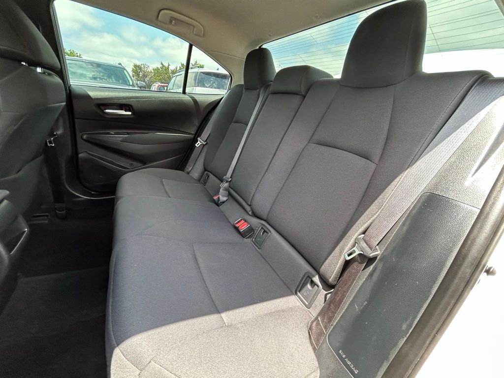 2021 Toyota Corolla LE 22