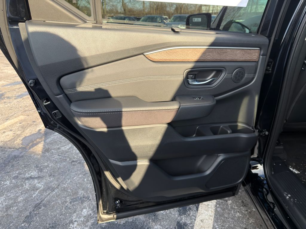 Thumbnail: 2026 Honda Pilot - 21