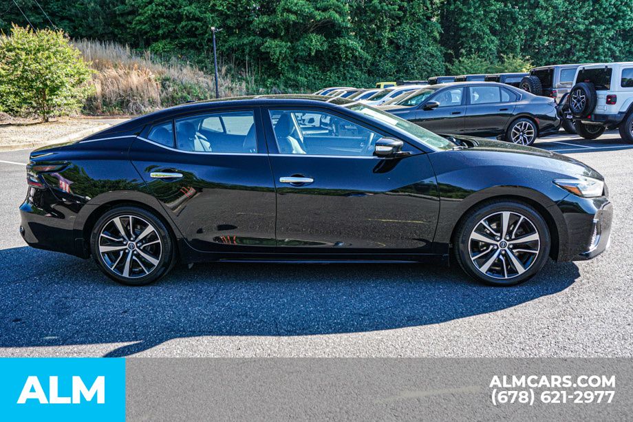Used 2023 Black Nissan 3.5 SL image 9