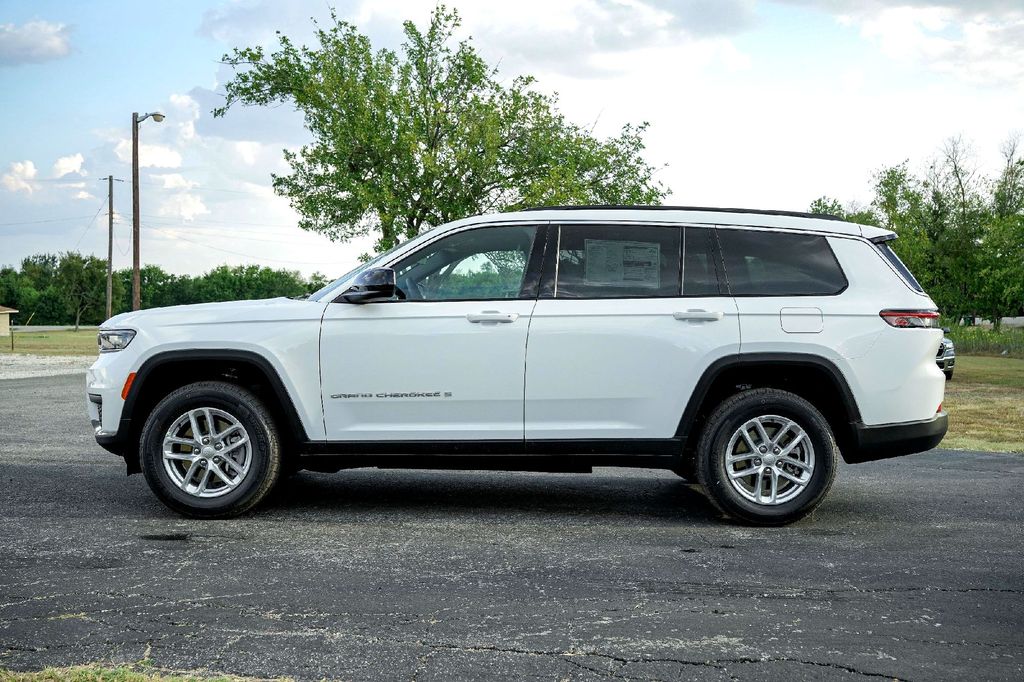 New Car 2025 Jeep Grand Cherokee L  Laredo For Sale Under $40,000 In Taylor, Texas
