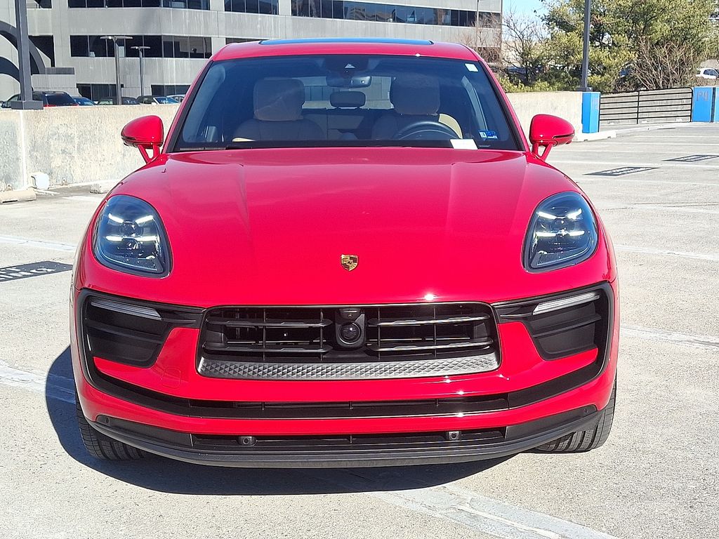 Thumbnail: 2025 Porsche Macan - 6