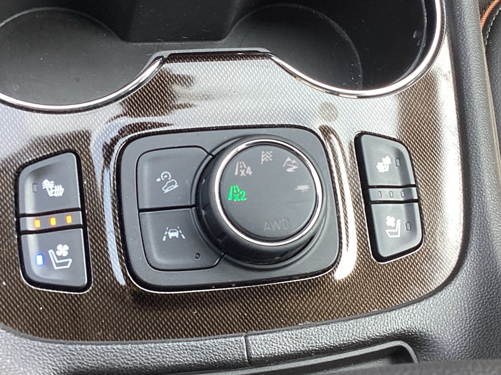 Used 2023 GMC Acadia SUV