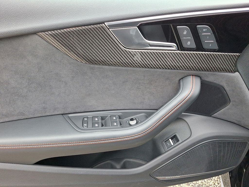 Thumbnail: 2024 Audi RS 5 - 13