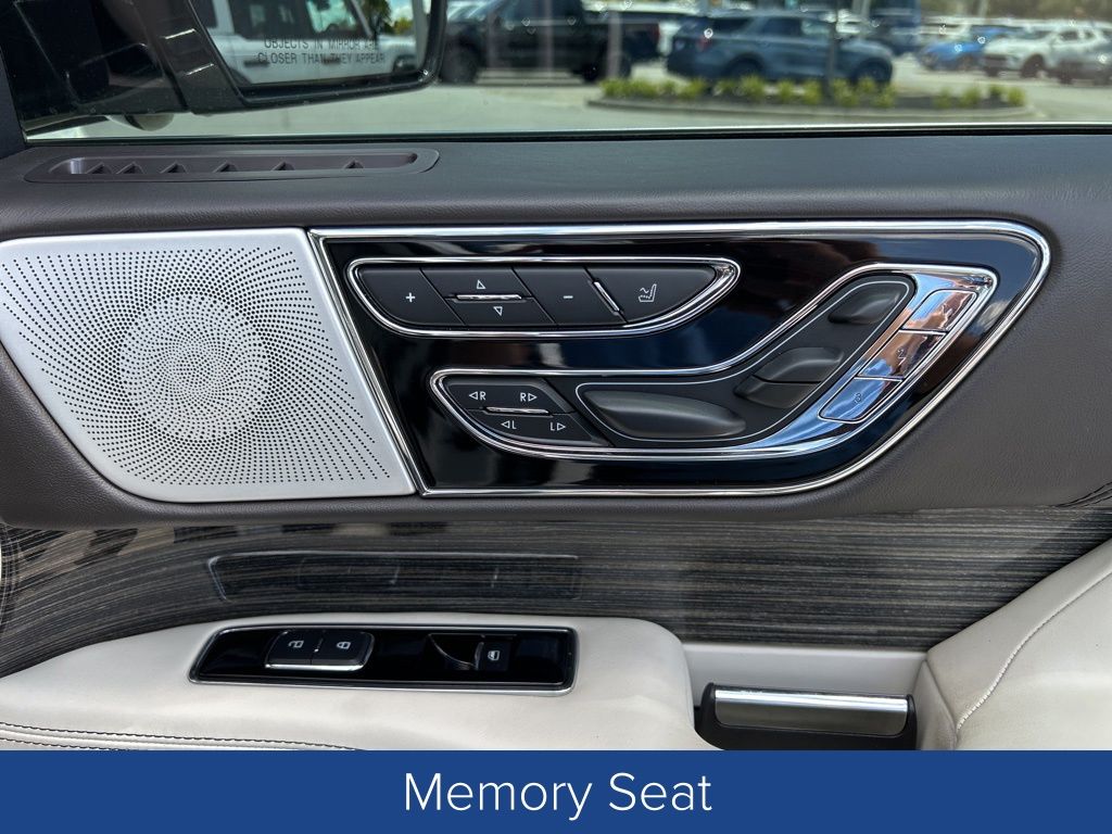 2021 Lincoln Navigator L Black Label