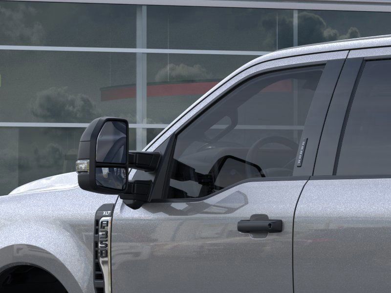 2025 Ford F-350 Super Duty XLT