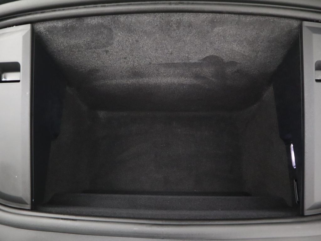 Thumbnail: 2021 Porsche Taycan - 30