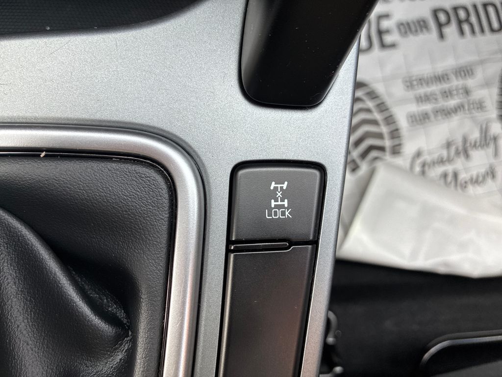 2023 Kia Seltos LX White at South Hills Kia