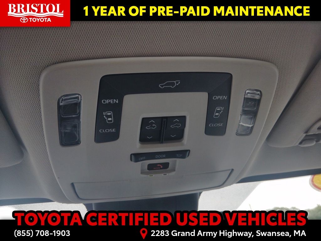 Used 2025 Toyota Sienna Van