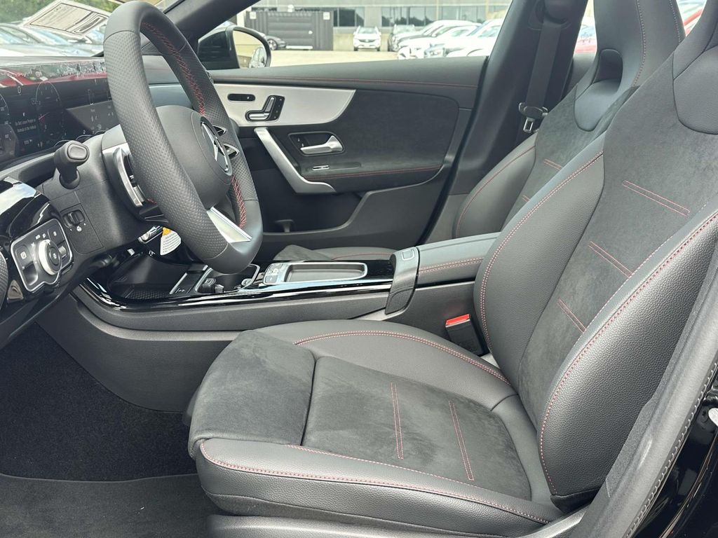 2025 Mercedes-Benz CLA 250 14
