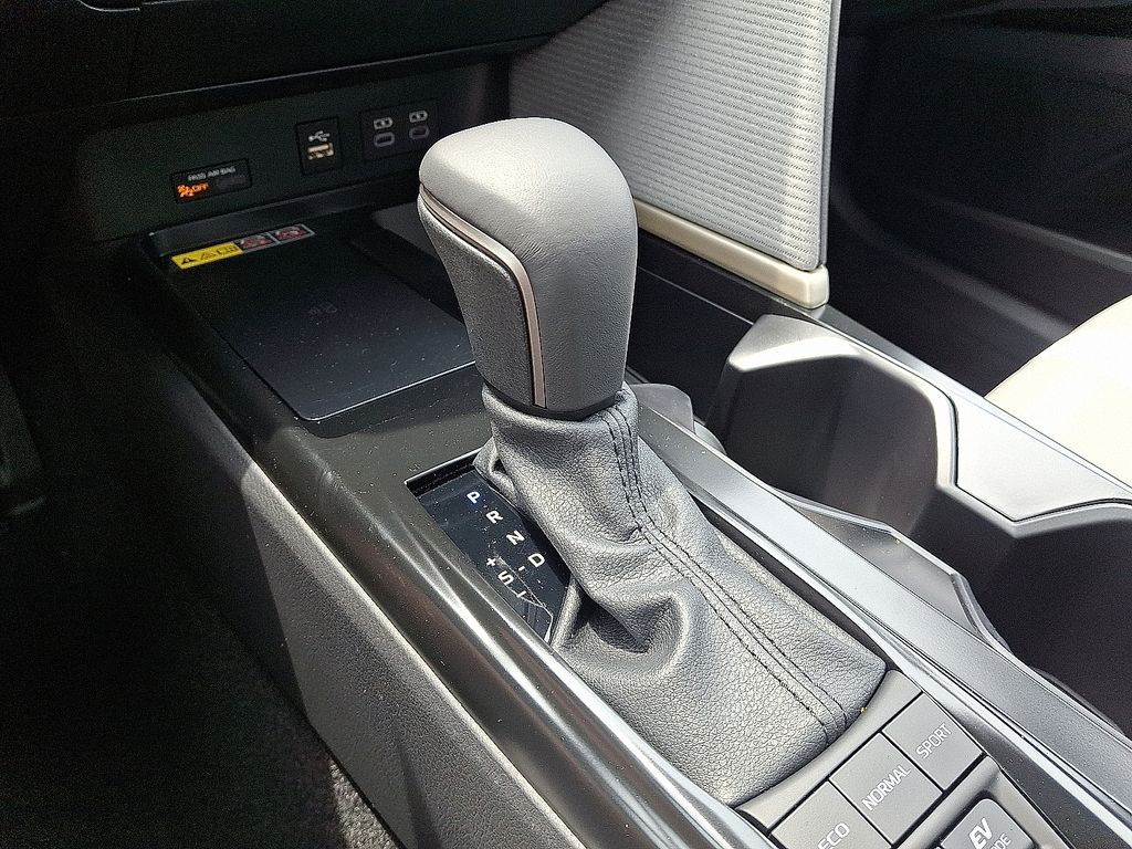 Thumbnail: 2026 Toyota Camry - 9
