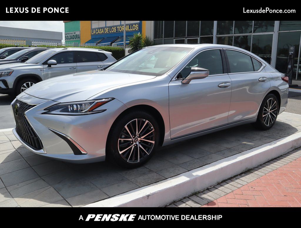 2025 Lexus ES 350 -
                  Ponce, PR