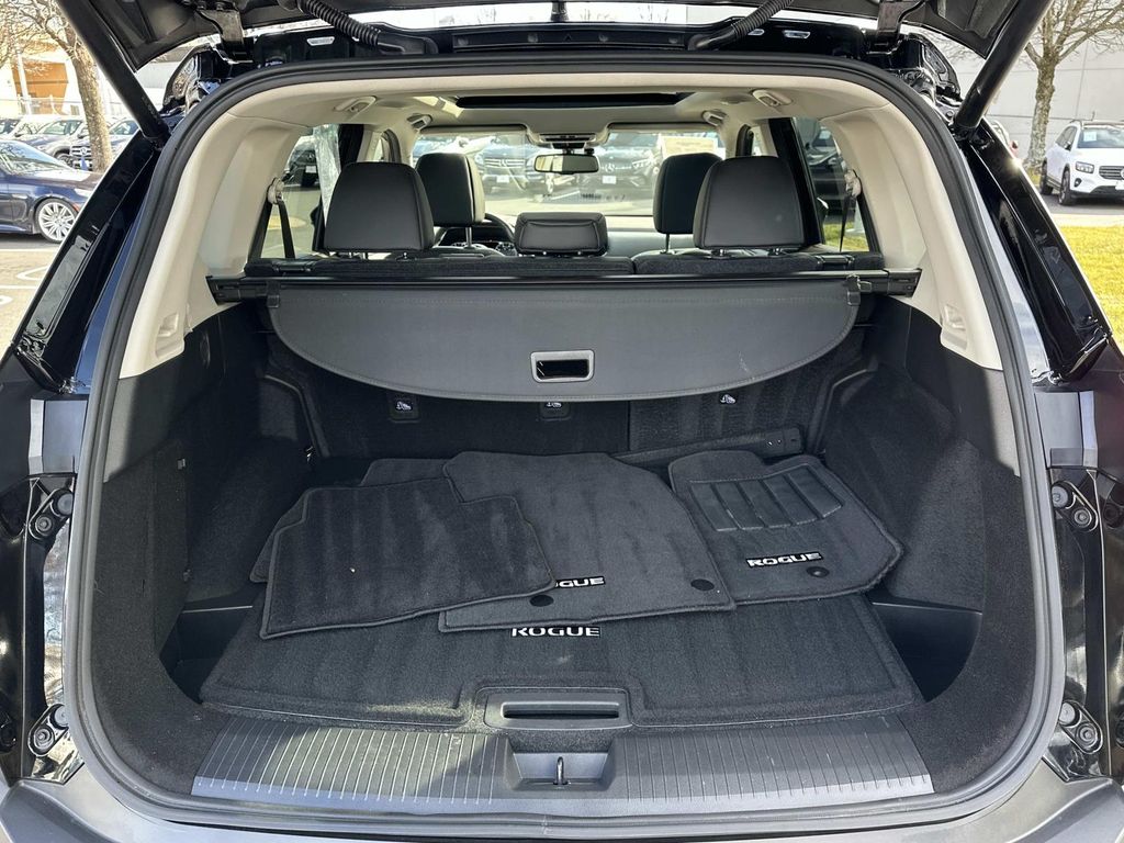 Thumbnail: 2022 Nissan Rogue - 25