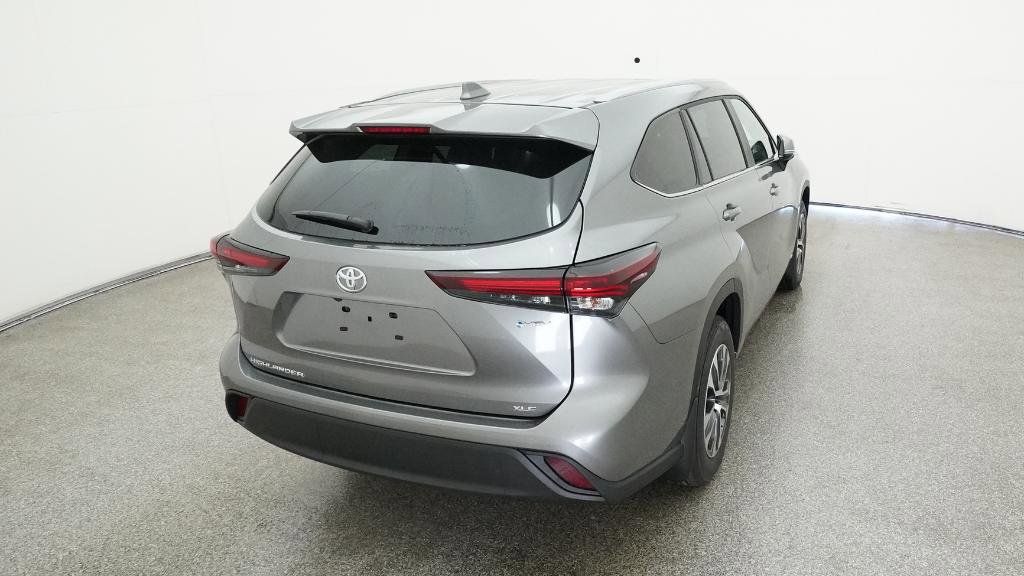 Thumbnail: 2026 Toyota Highlander - 29