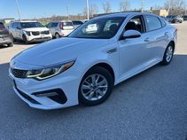Snow White Pearl 2019 Kia Optima LX FWD Sedan Front-Wheel Drive 6-Speed Automatic